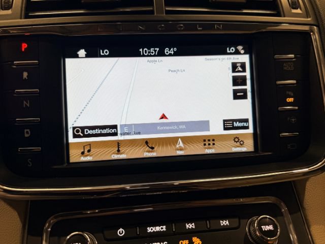 Used 2017 Lincoln Continental Reserve w/ Technology Package AWD/4WD image 38