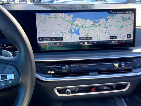 Certified 2025 BMW X5 xDrive40i w/ Premium Package image 7