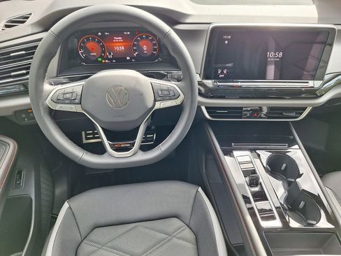 New 2026 Volkswagen Atlas Peak Edition image 22