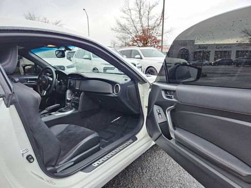 Used 2016 Subaru BRZ Limited w/ Popular Package #3 image 10