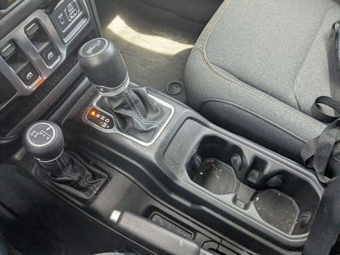 Used 2024 Jeep Wrangler Sport AWD/4WD image 22