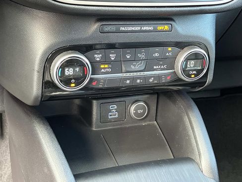 Used 2021 Ford Escape SEL image 32