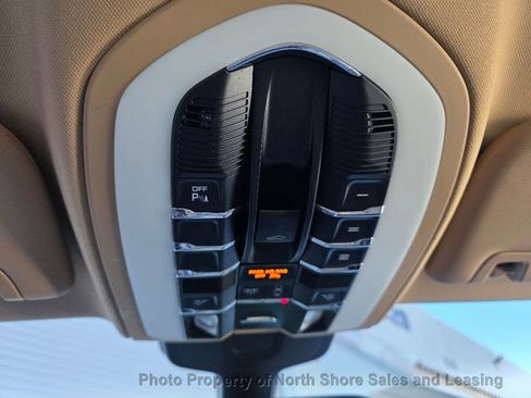 Used 2015 Porsche Panamera S image 67
