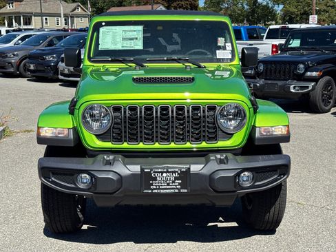New 2025 Jeep Gladiator Sport image 37