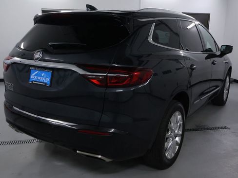 Used 2020 Buick Enclave Premium w/ Sun and Sites Package image 7