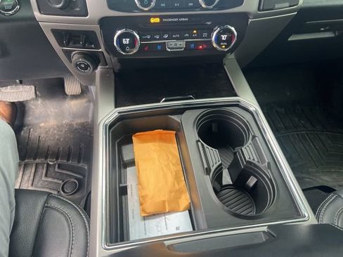Used 2022 Ford F350 Lariat w/ Lariat Ultimate Package image 15