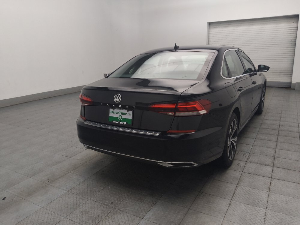 Used 2021 Volkswagen Passat 2.0T SE FWD image 9