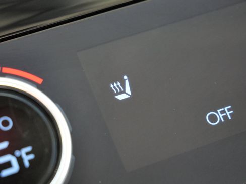 Certified 2025 Hyundai Santa Fe SEL image 30