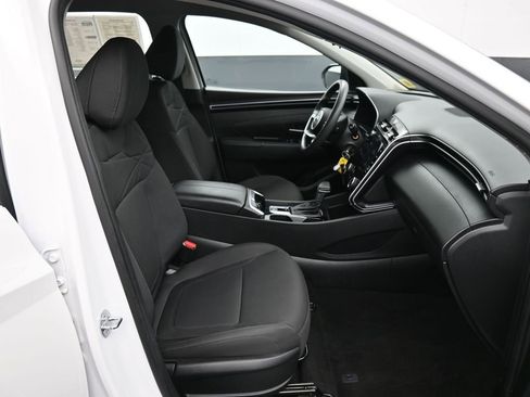 Certified 2023 Hyundai Tucson SE image 24