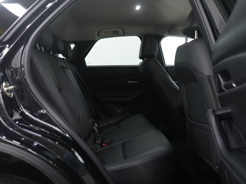 Used 2023 Cadillac XT4 Sport image 12