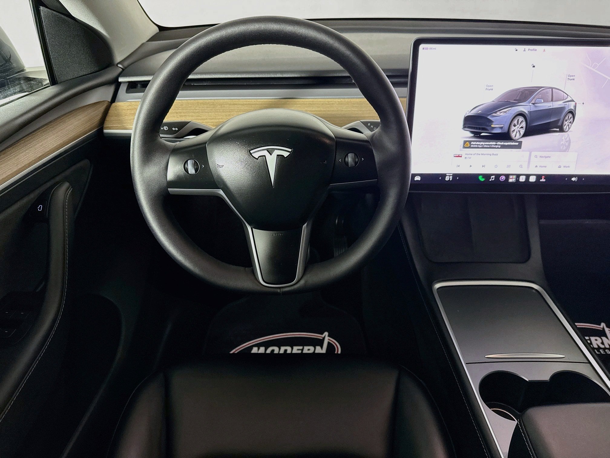 Used 2024 Tesla Model Y Long Range AWD/4WD image 24