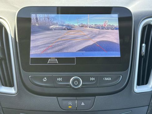 Used 2024 Chevrolet Malibu LT image 10