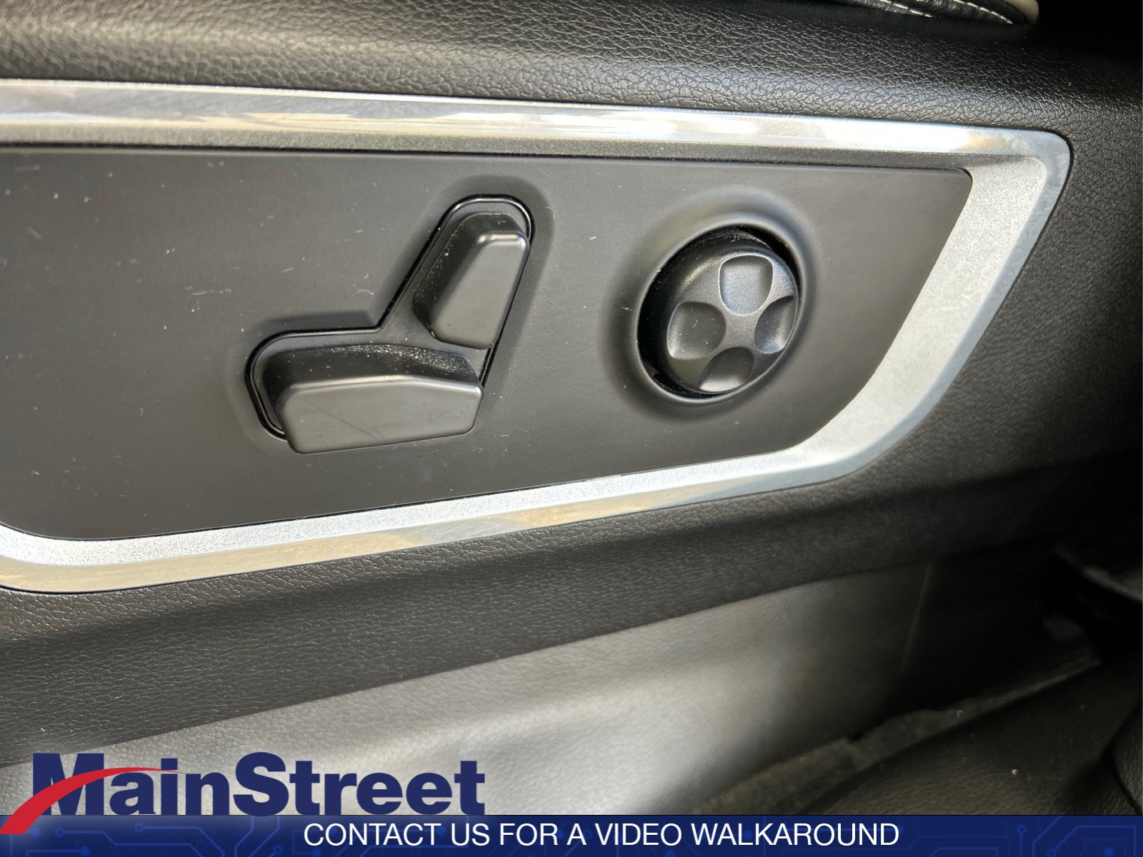 Used 2021 RAM 1500 Laramie AWD/4WD image 30