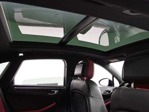 Used 2022 Porsche Macan GTS image 17