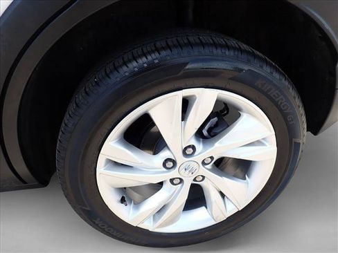 Used 2024 Buick Encore GX Preferred w/ Comfort Package FWD image 7