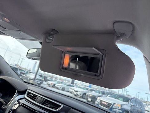 Used 2018 Nissan Murano SL w/ Moonroof Package image 40