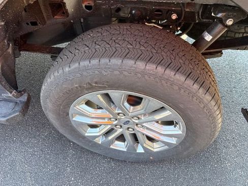 New 2026 Ford F150 Lariat w/ Equipment Group 502A High image 14