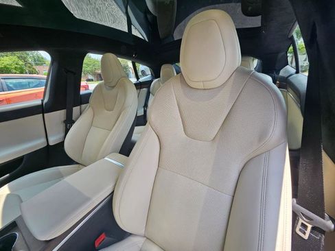 Used 2022 Tesla Model S AWD/4WD image 36