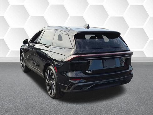 Used 2024 Lincoln Nautilus Reserve w/ Jet Appearance Package (87T) AWD/4WD image 5