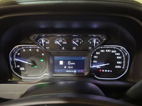 Used 2022 GMC Sierra 2500 AT4 w/ AT4 Preferred Package AWD/4WD image 10