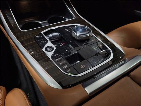 Certified 2023 BMW X7 xDrive40i w/ Executive Package image 21