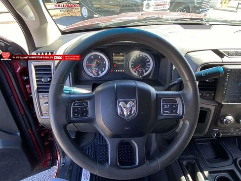 Used 2014 RAM 3500 Tradesman image 23