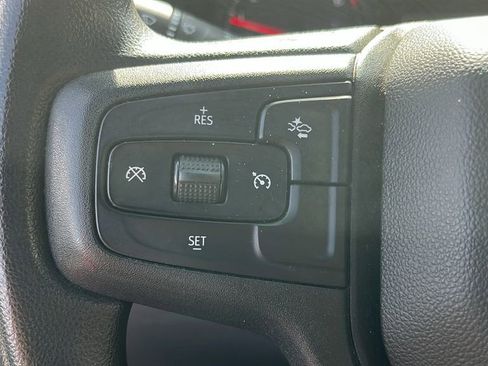 Used 2023 Chevrolet Silverado 1500 Custom image 24