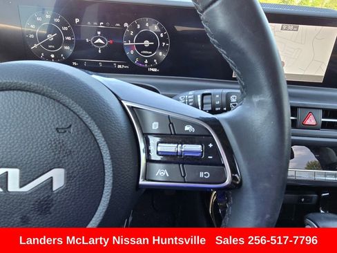 Used 2025 Kia Seltos EX w/ EX Sunroof Package FWD image 23