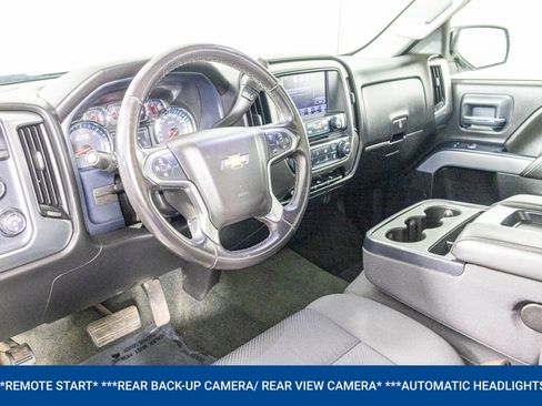 Used 2018 Chevrolet Silverado 1500 LT w/ LT Convenience Package image 4