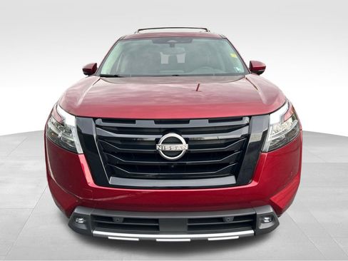 Used 2022 Nissan Pathfinder SL w/ SL Premium Package AWD/4WD image 8