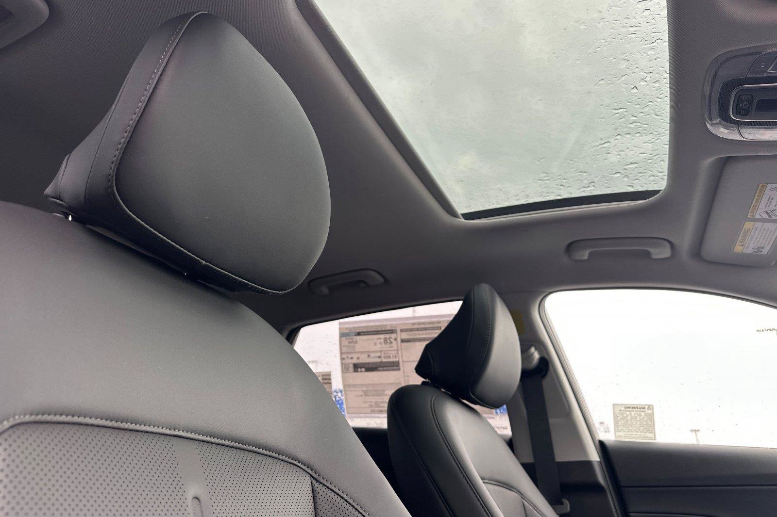 New 2027 Hyundai Kona Limited FWD image 16