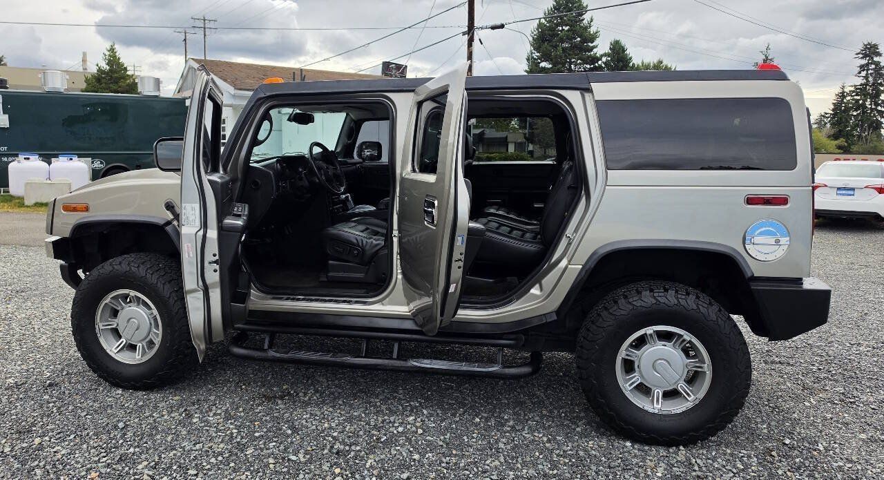 Used 2005 HUMMER H2 w/ Preferred Equipment Group AWD/4WD image 9