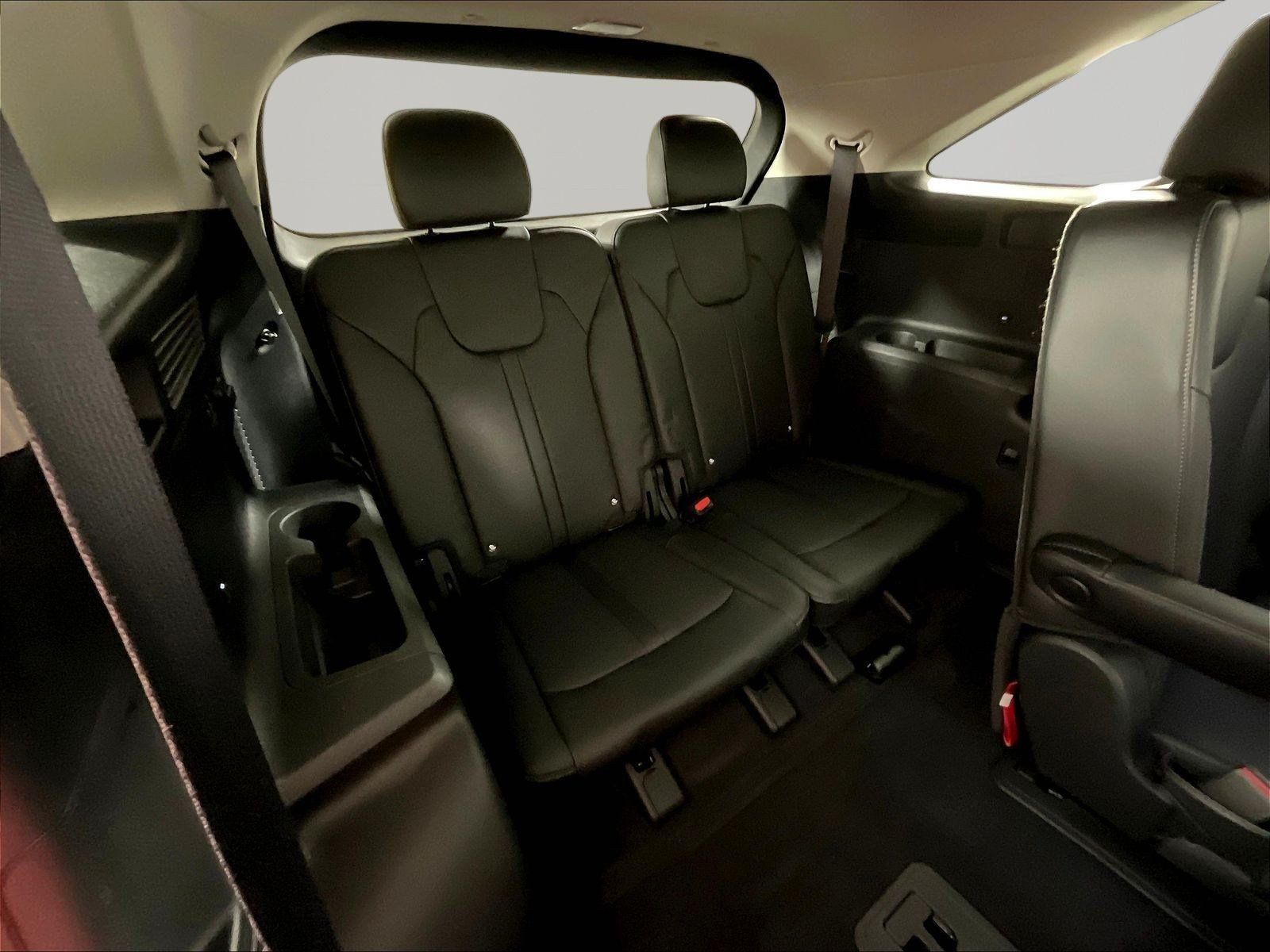 Certified 2025 Kia Sorento EX w/ Panoramic Sunroof Package FWD image 26