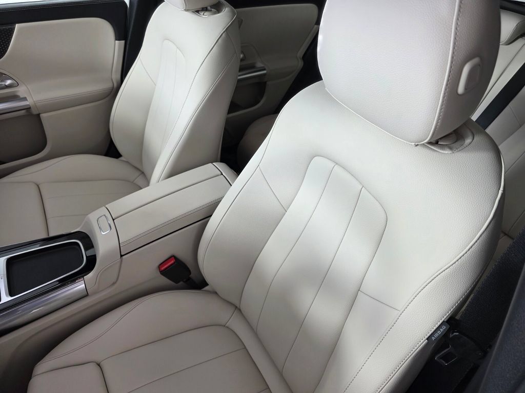 New 2026 Mercedes-Benz GLA 250 image 8