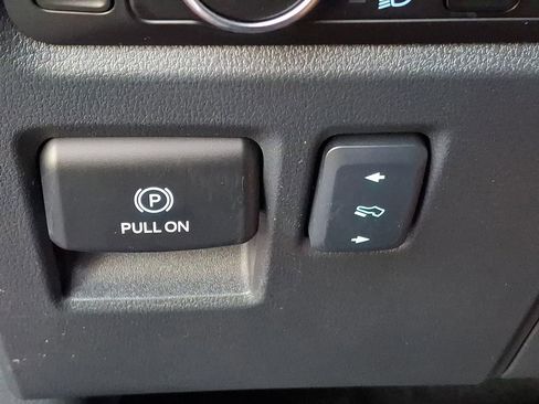 Used 2024 Ford F150 Lariat w/ FX4 Off-Road Package image 22