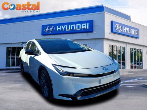 Used 2024 Toyota Prius Limited image 1