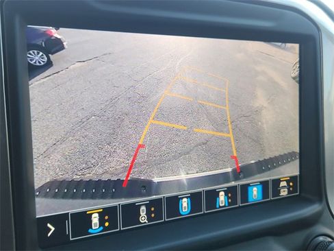 Used 2020 Chevrolet Silverado 3500 LTZ w/ LTZ Premium Package image 21