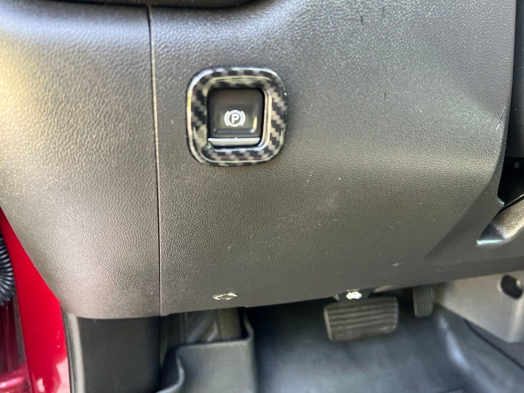 Used 2020 Chevrolet Silverado 1500 LT w/ All-Star Edition RWD image 36