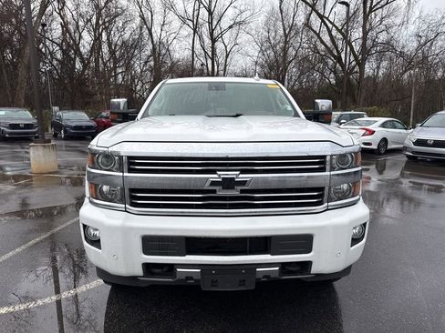 Used 2016 Chevrolet Silverado 2500 High Country w/ High Country Premium Package image 3