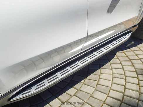 Used 2024 Mercedes-Benz GLS 450 4MATIC image 18