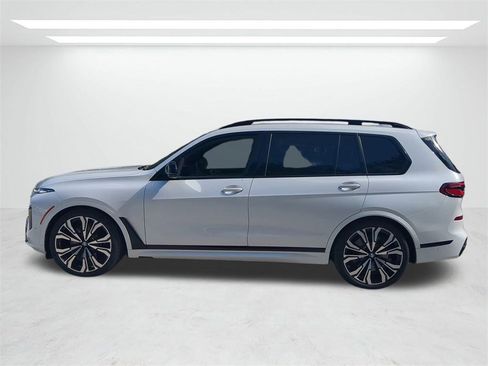 New 2026 BMW X7 M60i image 7
