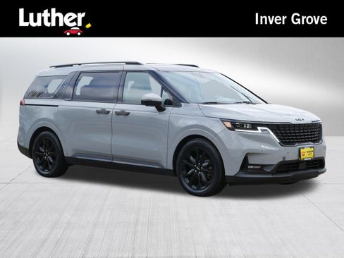 Used 2022 Kia Carnival SX Prestige FWD image 1