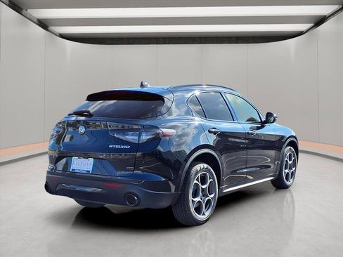 New 2025 Alfa Romeo Stelvio Sprint image 6