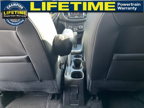 Certified 2022 Chevrolet Trax LT w/ Redline Edition image 23