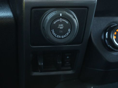 Used 2019 Ford F150 XLT w/ Equipment Group 302A Luxury AWD/4WD image 50