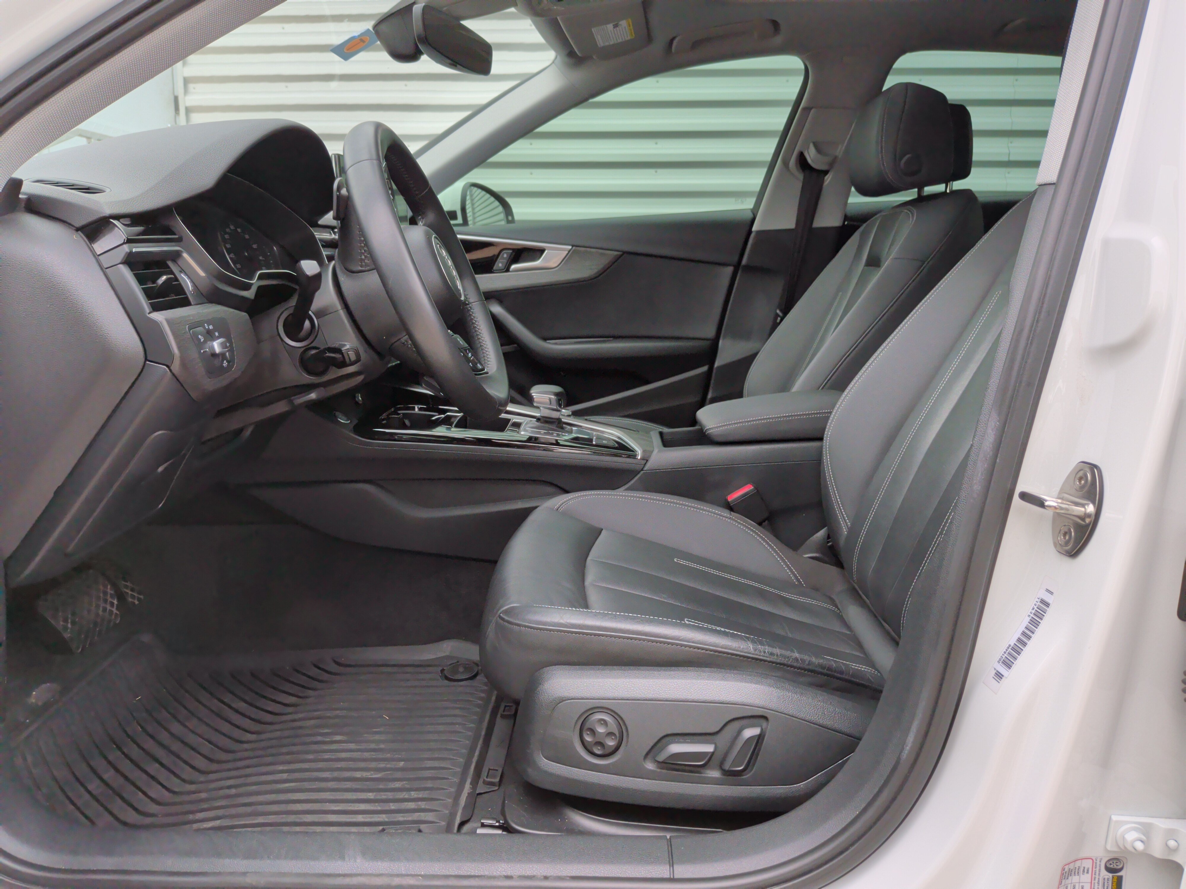 Used 2020 Audi A4 2.0T Premium w/ Convenience Package FWD image 16