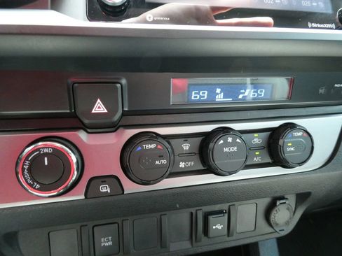 Used 2023 Toyota Tacoma SR AWD/4WD image 16