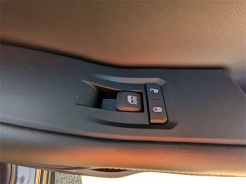 New 2025 Jeep Grand Cherokee Limited w/ Luxury Tech Group II image 37