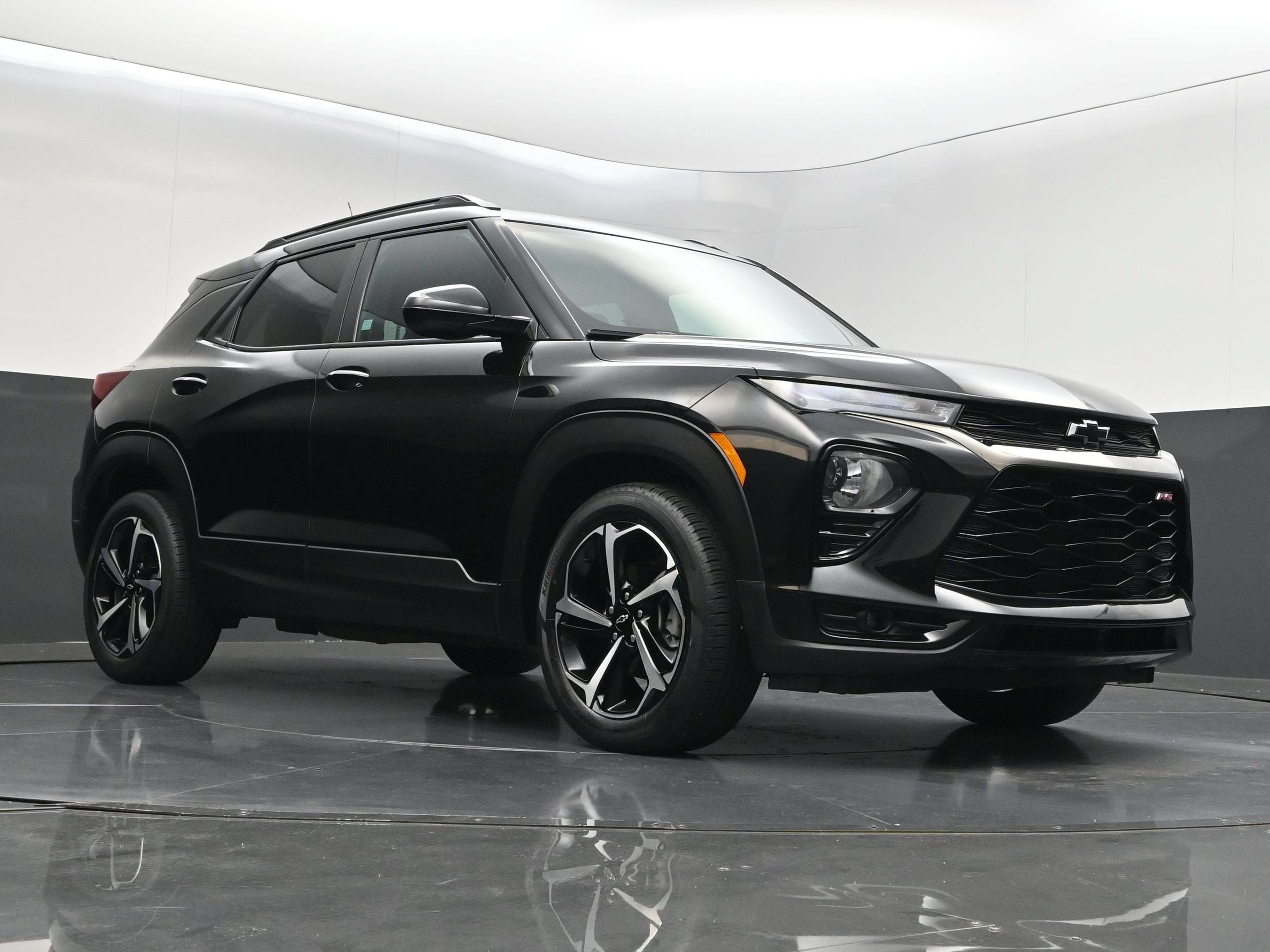 Certified 2023 Chevrolet TrailBlazer RS w/ Convenience Package FWD image 37