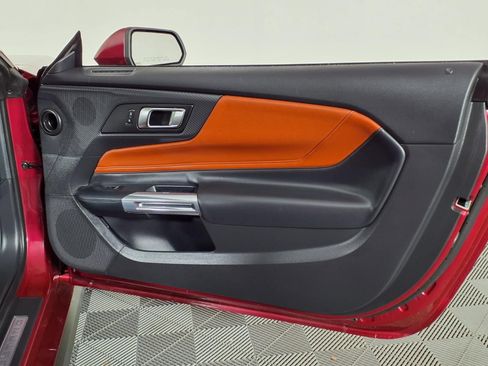 Used 2025 Ford Mustang GT Premium RWD image 8